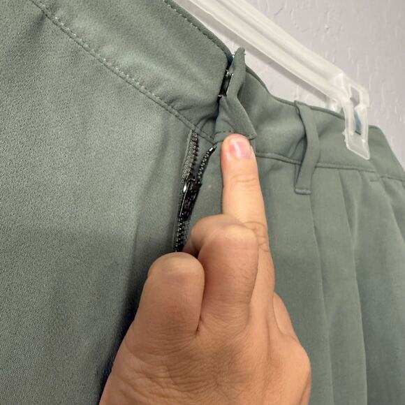 Gap Women’s Easy Crepe Trousers, Vintage Palm Green, 8 Petite 875732 - Picture 2 of 6